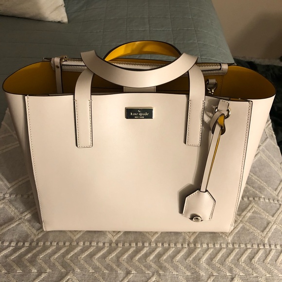 kate spade Handbags - Kate Spade Purse